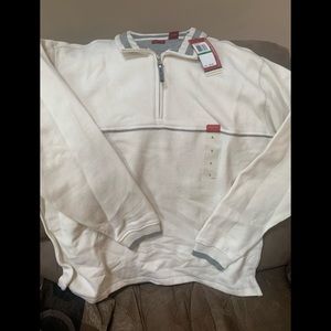 Mens NWT sweater size Large